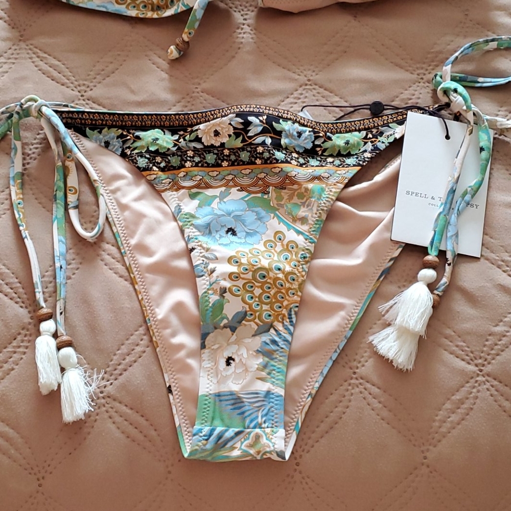 NWT Spell& the gypsy cloud dancer bikini porcelain - Picture 4 of 9